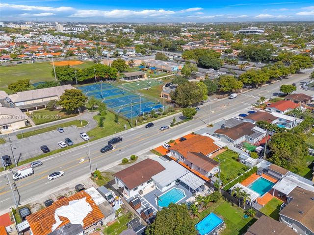 4211 W 8th Ave, Hialeah, FL 33012