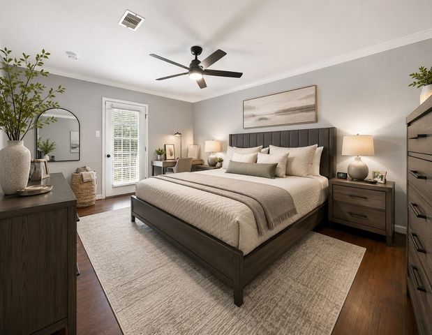 5 N Deerfoot Circle, The Woodlands, TX 77380