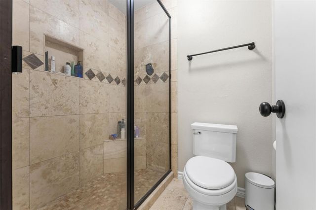 5 N Deerfoot Circle, The Woodlands, TX 77380