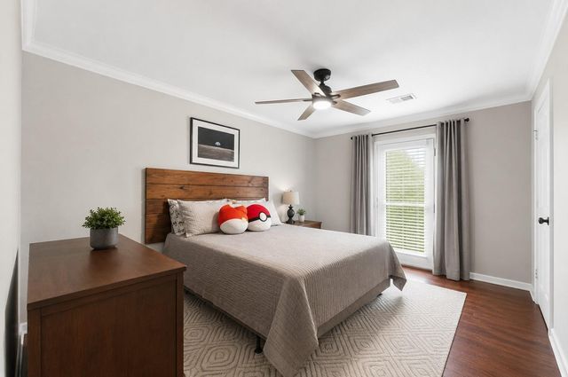 5 N Deerfoot Circle, The Woodlands, TX 77380