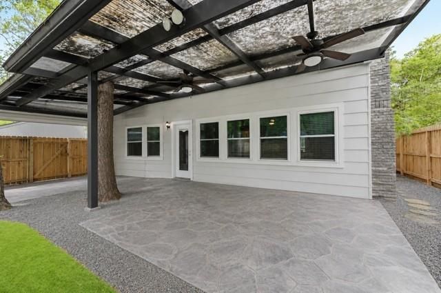 5 N Deerfoot Circle, The Woodlands, TX 77380