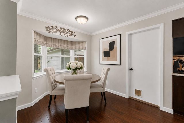 5 N Deerfoot Circle, The Woodlands, TX 77380