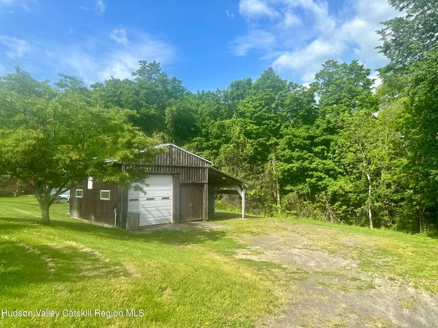 2005 Old Kings Highway, Saugerties, NY 12477