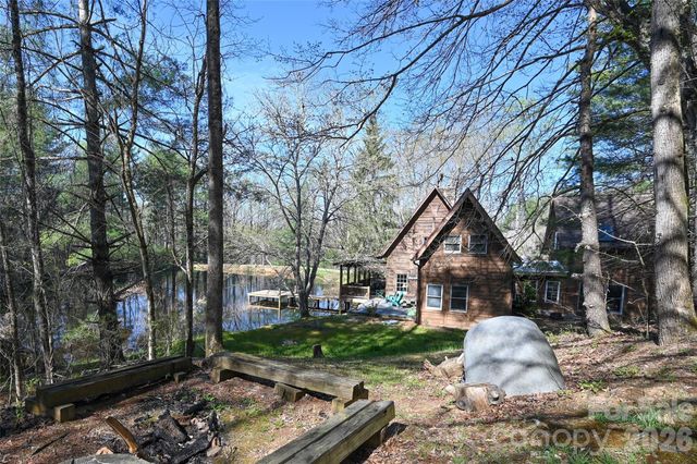 24 Wood Lake Drive, Fairview, NC 28730