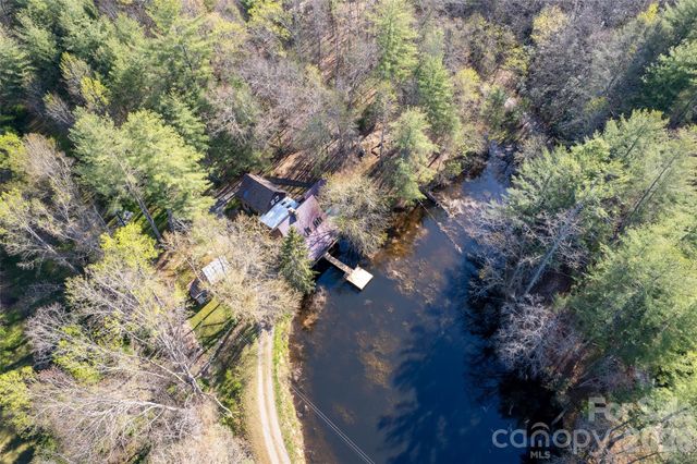 24 Wood Lake Drive, Fairview, NC 28730