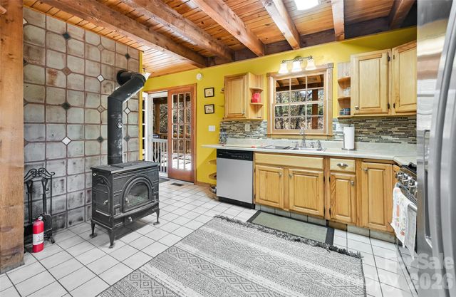 24 Wood Lake Drive, Fairview, NC 28730
