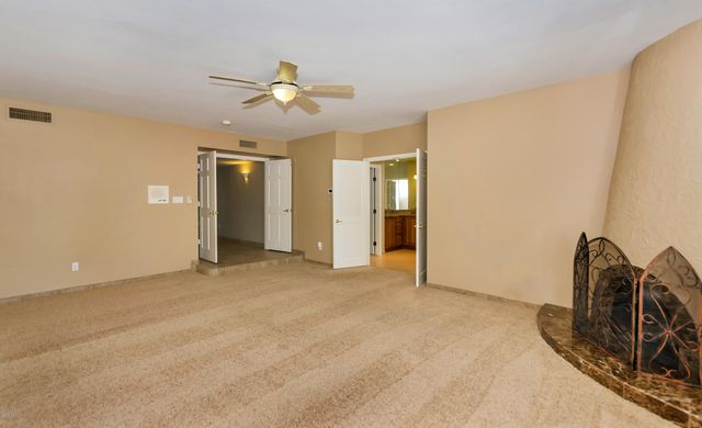 8818 N 47TH Place, Phoenix, AZ 85028
