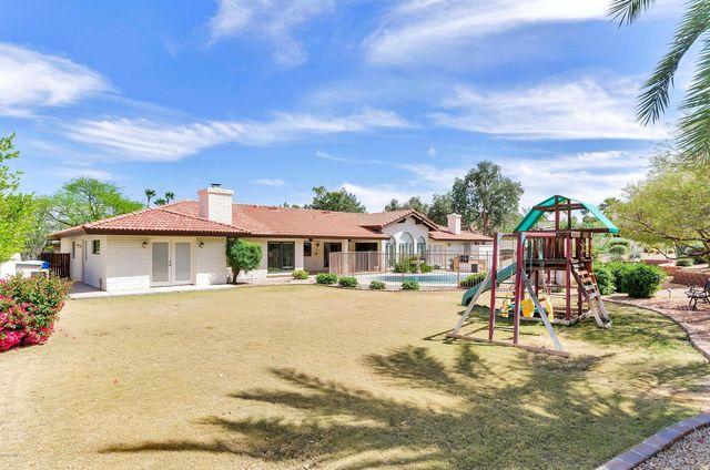 8818 N 47TH Place, Phoenix, AZ 85028