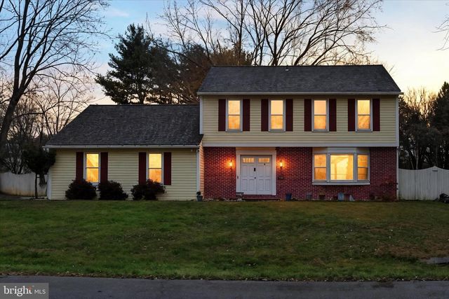 3801 BRYTTON LN, Harrisburg, PA 17110