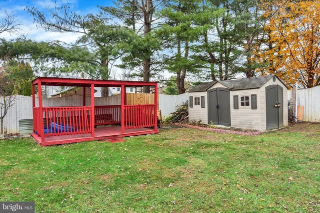 3801 BRYTTON LN, Harrisburg, PA 17110