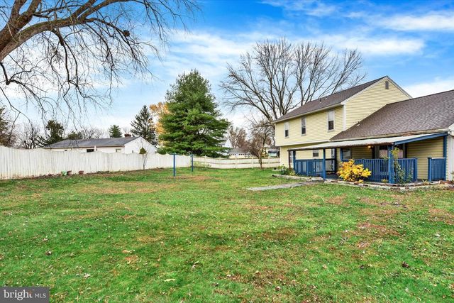 3801 BRYTTON LN, Harrisburg, PA 17110