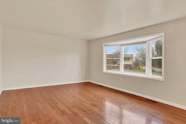 3801 BRYTTON LN, Harrisburg, PA 17110