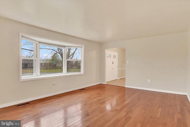 3801 BRYTTON LN, Harrisburg, PA 17110