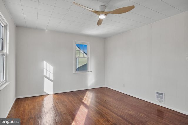 113 E OLIVE ST, Westville, NJ 08093