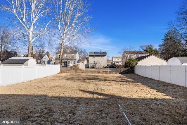 113 E OLIVE ST, Westville, NJ 08093