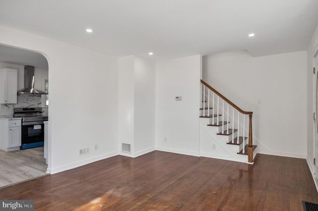 113 E OLIVE ST, Westville, NJ 08093