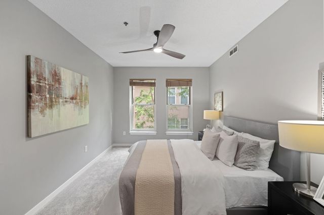 645 N 1st Street 305, Minneapolis, MN 55401