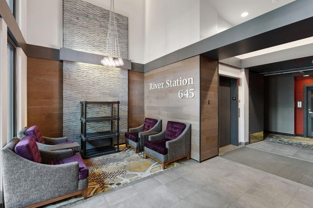 645 N 1st Street 305, Minneapolis, MN 55401
