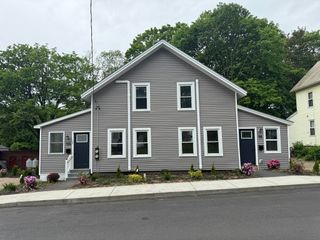 98-100 Hope St, Greenfield, MA 01301