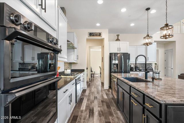 2914 E LOS GATOS Drive, Phoenix, AZ 85050