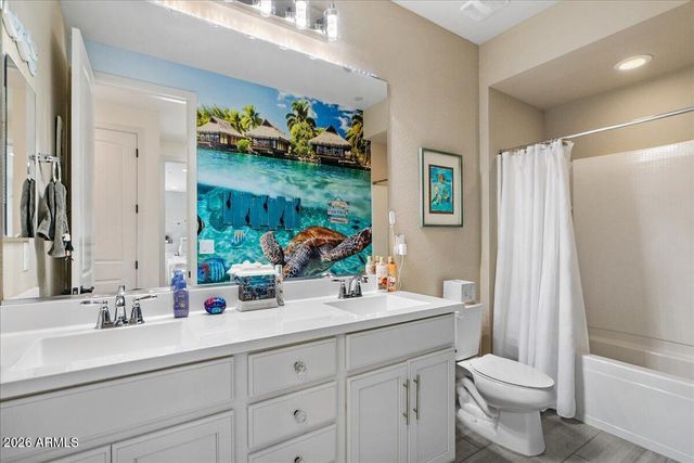 2914 E LOS GATOS Drive, Phoenix, AZ 85050
