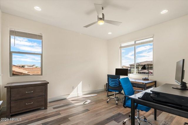 2914 E LOS GATOS Drive, Phoenix, AZ 85050