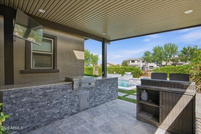 2914 E LOS GATOS Drive, Phoenix, AZ 85050
