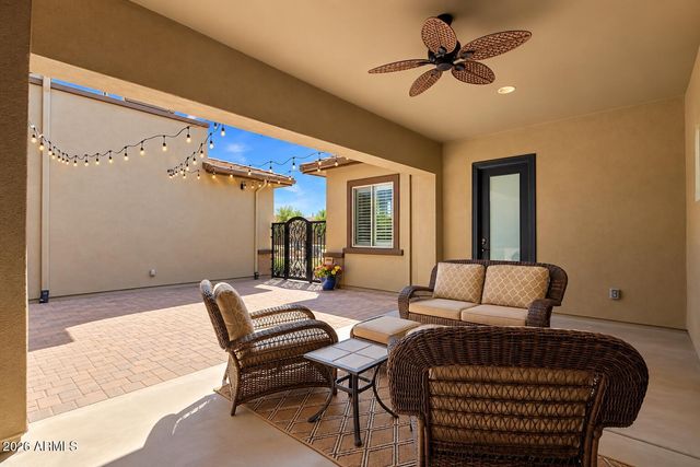 2914 E LOS GATOS Drive, Phoenix, AZ 85050