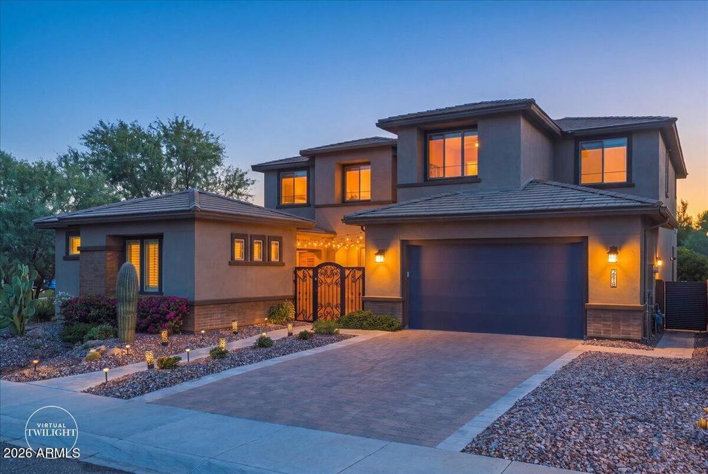 2914 E LOS GATOS Drive, Phoenix, AZ 85050