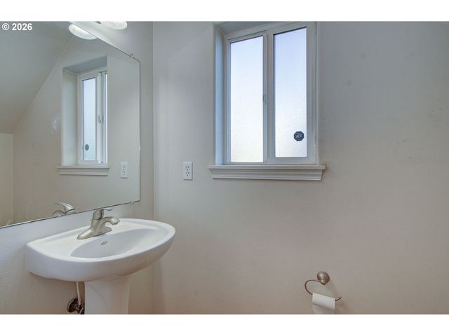 7415 Ne 61ST Way, Vancouver, WA 98662