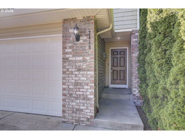 7415 Ne 61ST Way, Vancouver, WA 98662