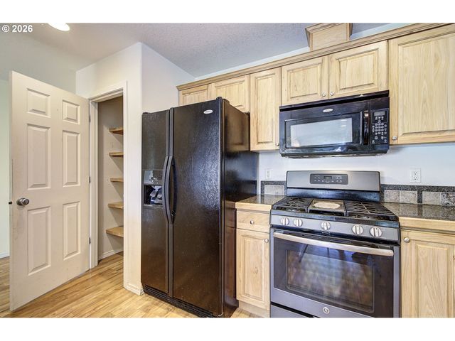 7415 Ne 61ST Way, Vancouver, WA 98662