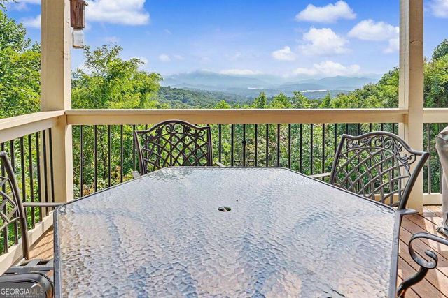 575 Longview Drive, Hayesville, NC 28904