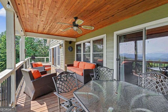 575 Longview Drive, Hayesville, NC 28904