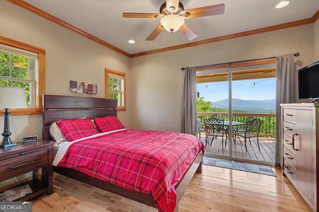 575 Longview Drive, Hayesville, NC 28904