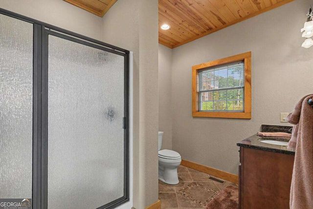 575 Longview Drive, Hayesville, NC 28904