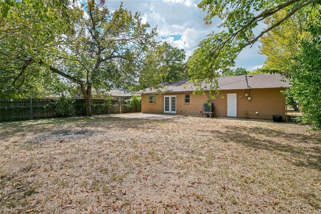321 Christie Avenue, Everman, TX 76140