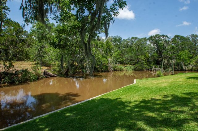 6842 County Road 659, Brazoria, TX 77422