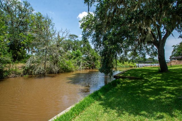 6842 County Road 659, Brazoria, TX 77422