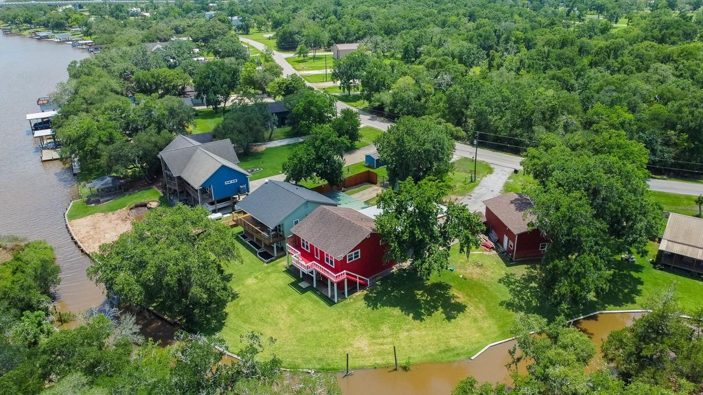 6842 County Road 659, Brazoria, TX 77422