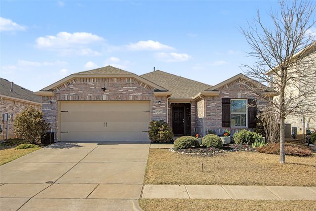 2729 Ryder Lane, Aubrey, TX 76227
