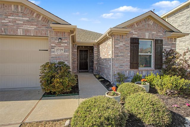 2729 Ryder Lane, Aubrey, TX 76227