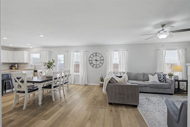 2729 Ryder Lane, Aubrey, TX 76227