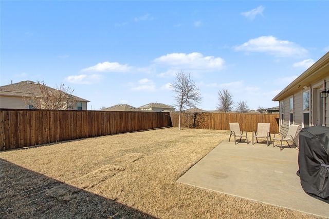 2729 Ryder Lane, Aubrey, TX 76227