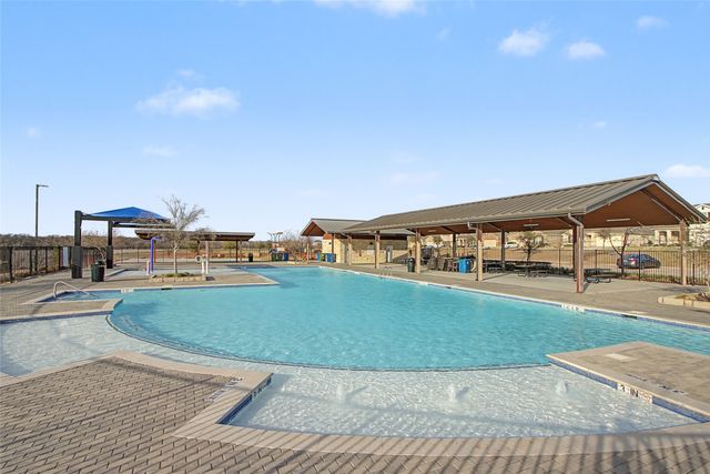 2729 Ryder Lane, Aubrey, TX 76227