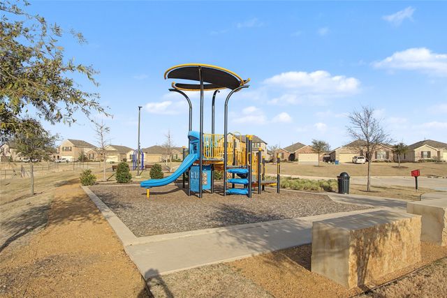 2729 Ryder Lane, Aubrey, TX 76227