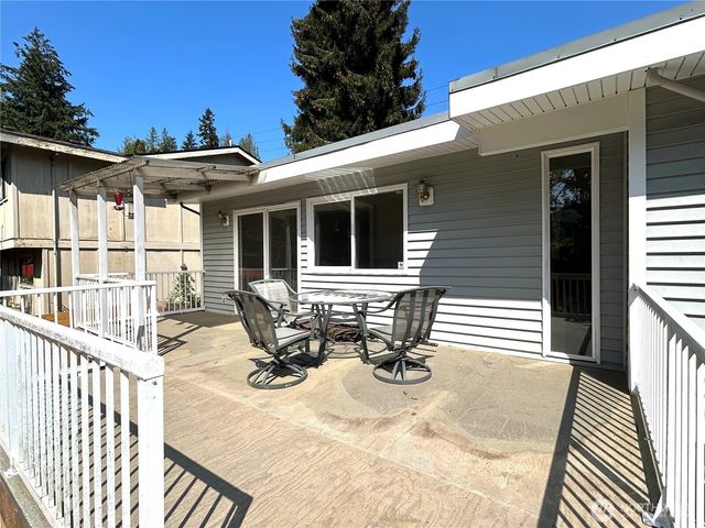 10231 NE 24th Street, Bellevue, WA 98004