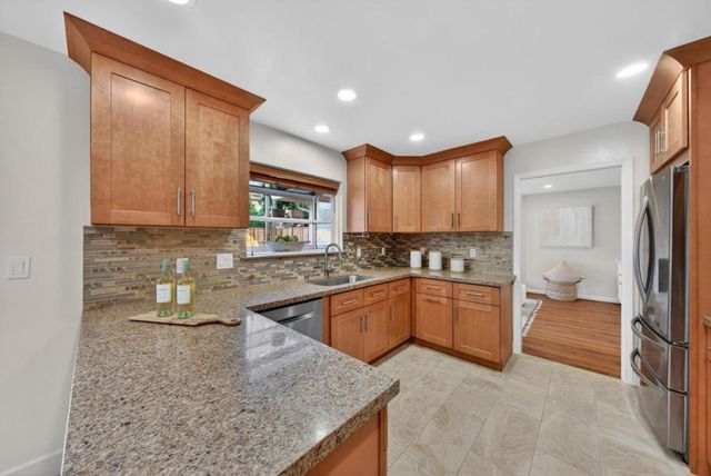 3397 Ivan Way, Mountain View, CA 94040