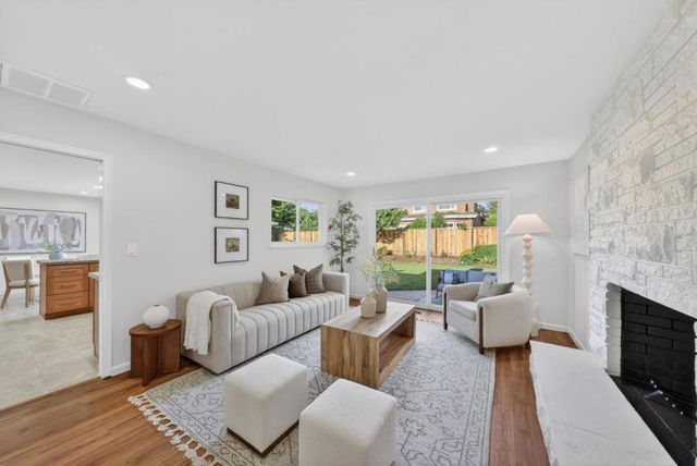 3397 Ivan Way, Mountain View, CA 94040