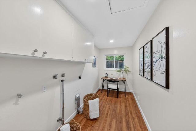 3397 Ivan Way, Mountain View, CA 94040